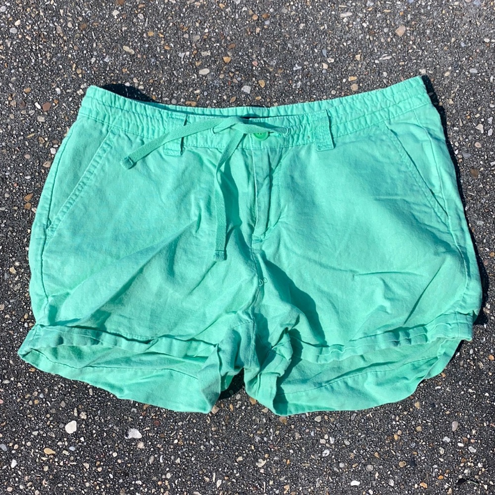 Gap mint green shorts